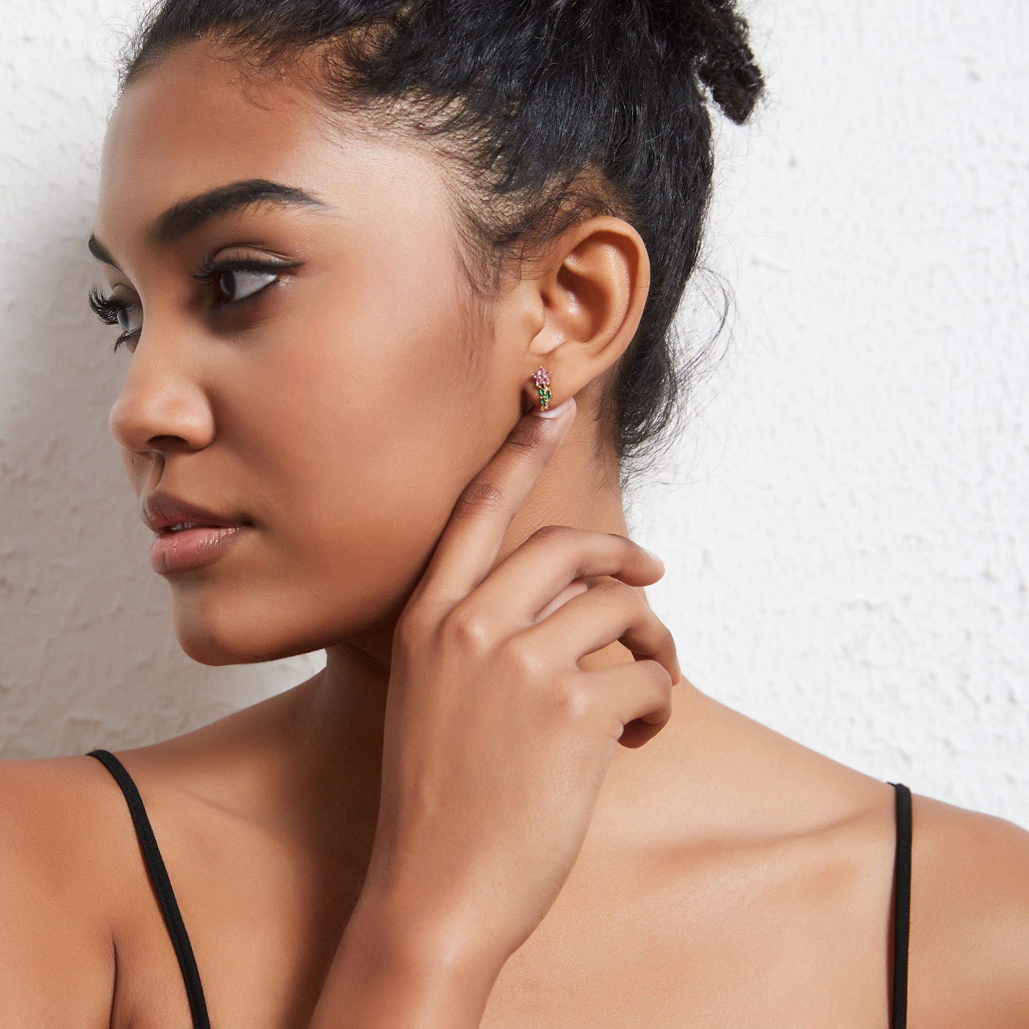 Delicate plant branch earrings - Image 5